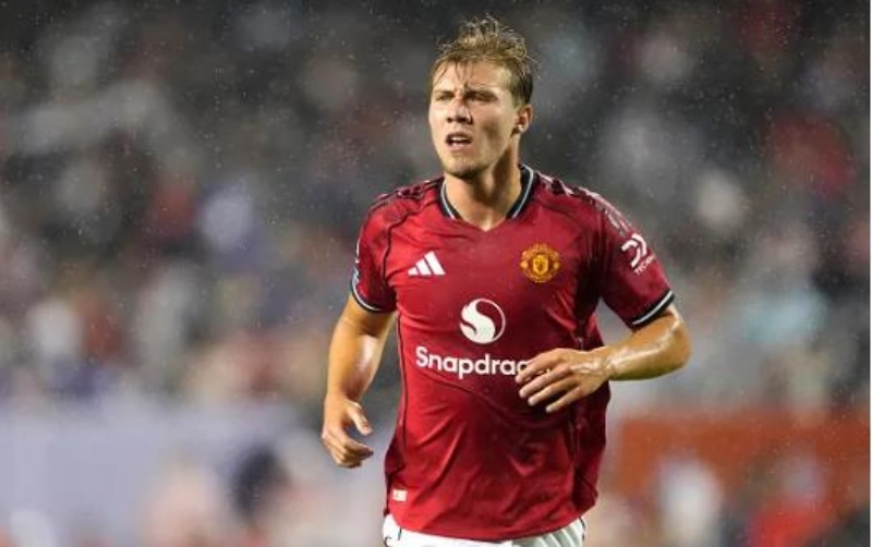 MU sẵn sàng kích hoạt thương vụ Rasmus Hojlund